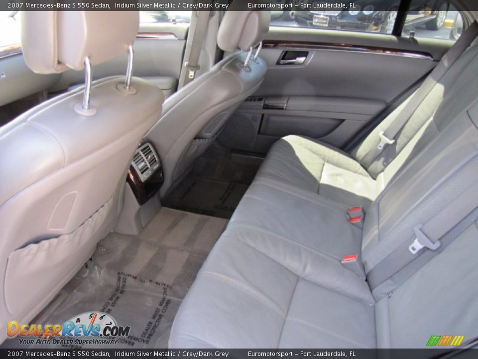 2007 Mercedes-Benz S 550 Sedan Iridium Silver Metallic / Grey/Dark Grey Photo #30