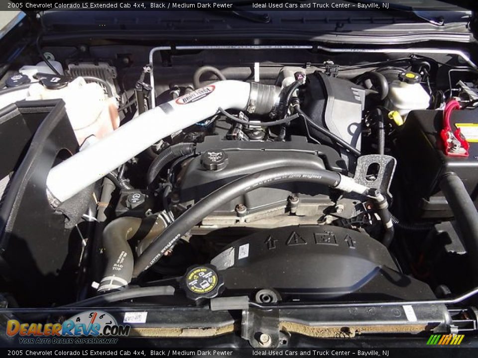 2005 Chevrolet Colorado LS Extended Cab 4x4 2.8L DOHC 16V 4 Cylinder Engine Photo #3