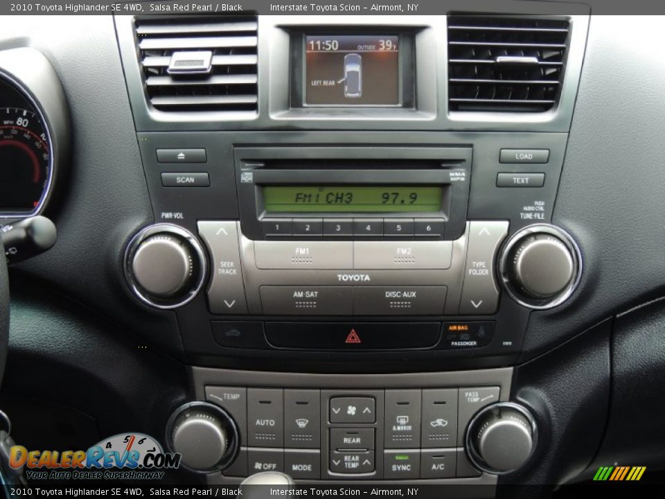 Controls of 2010 Toyota Highlander SE 4WD Photo #12