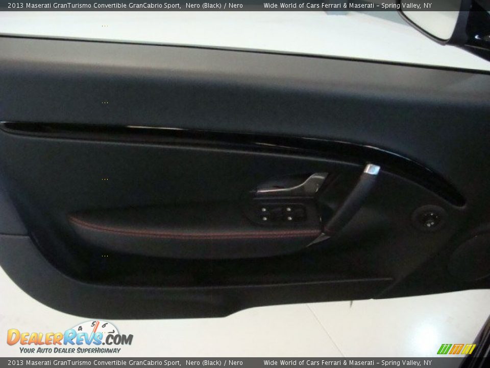 2013 Maserati GranTurismo Convertible GranCabrio Sport Nero (Black) / Nero Photo #17