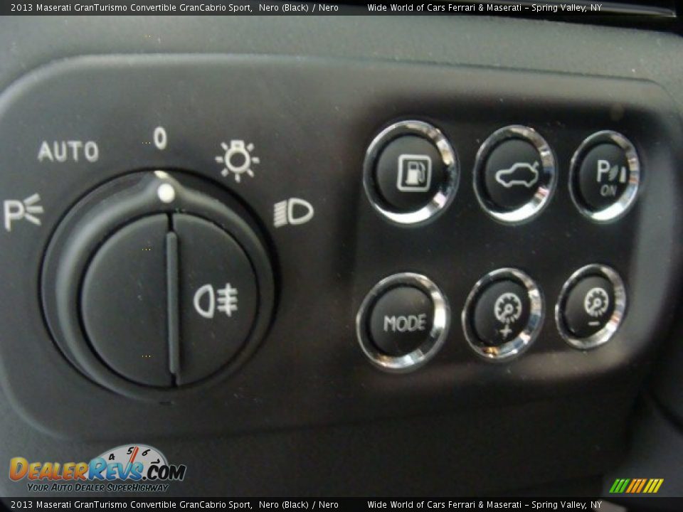 2013 Maserati GranTurismo Convertible GranCabrio Sport Nero (Black) / Nero Photo #22