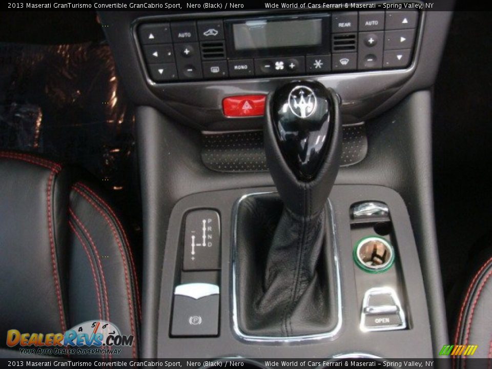 2013 Maserati GranTurismo Convertible GranCabrio Sport Shifter Photo #28