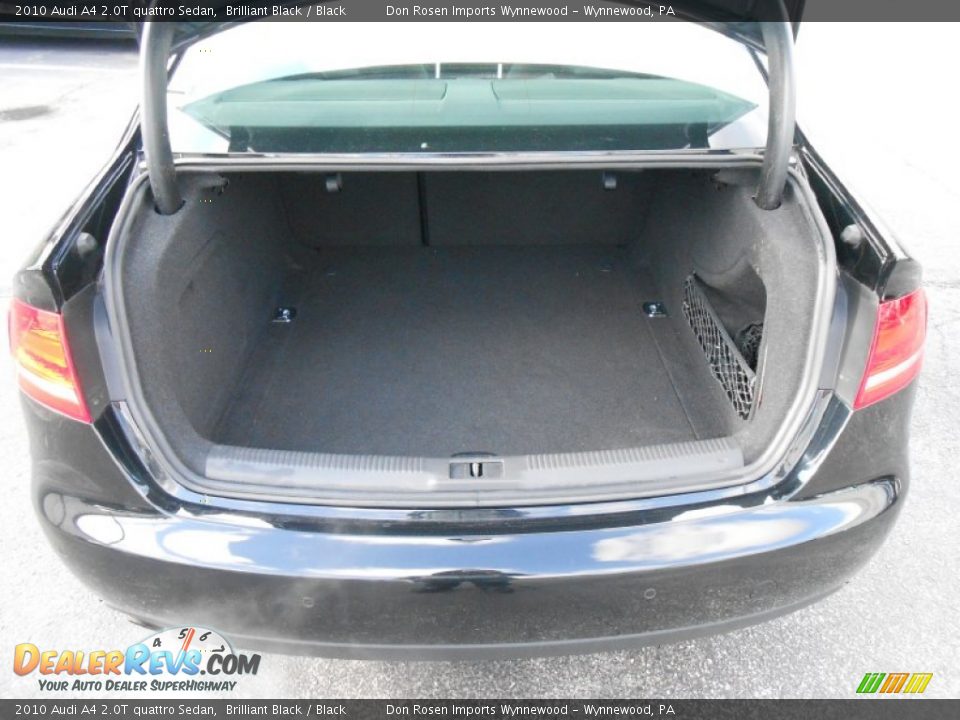 2010 Audi A4 2.0T quattro Sedan Brilliant Black / Black Photo #16
