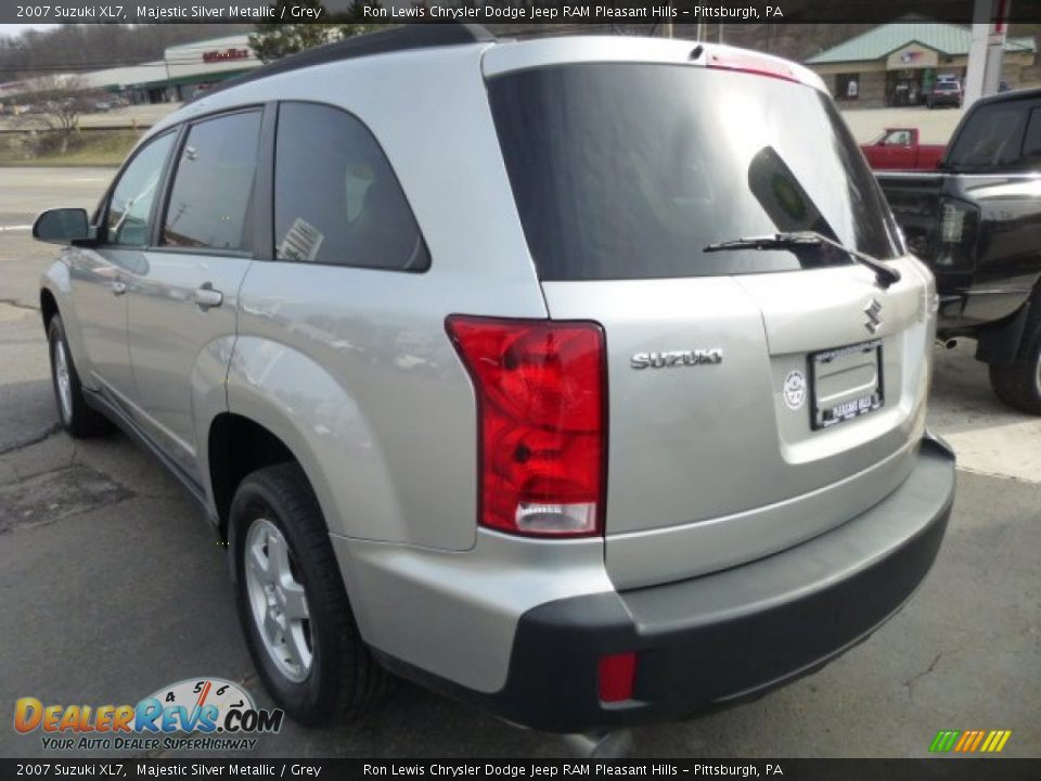 2007 Suzuki XL7 Majestic Silver Metallic / Grey Photo #3