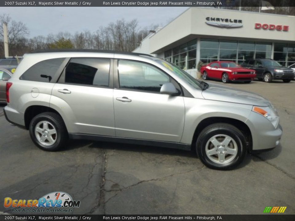 2007 Suzuki XL7 Majestic Silver Metallic / Grey Photo #6
