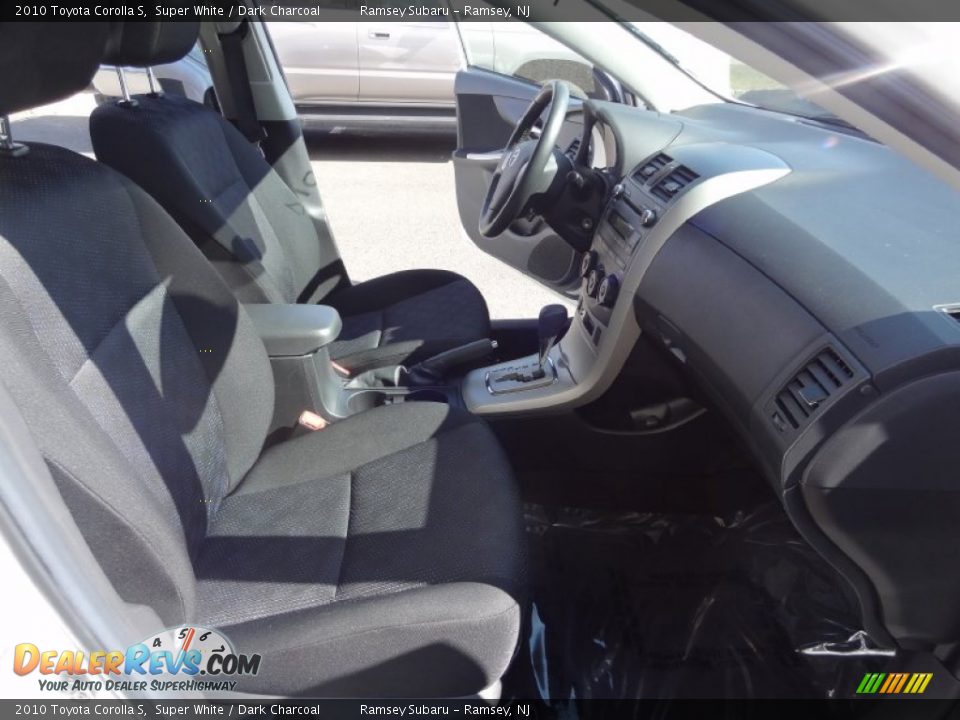 2010 Toyota Corolla S Super White / Dark Charcoal Photo #16