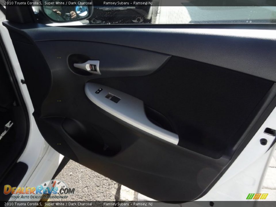 2010 Toyota Corolla S Super White / Dark Charcoal Photo #23