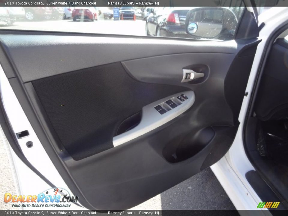 2010 Toyota Corolla S Super White / Dark Charcoal Photo #25