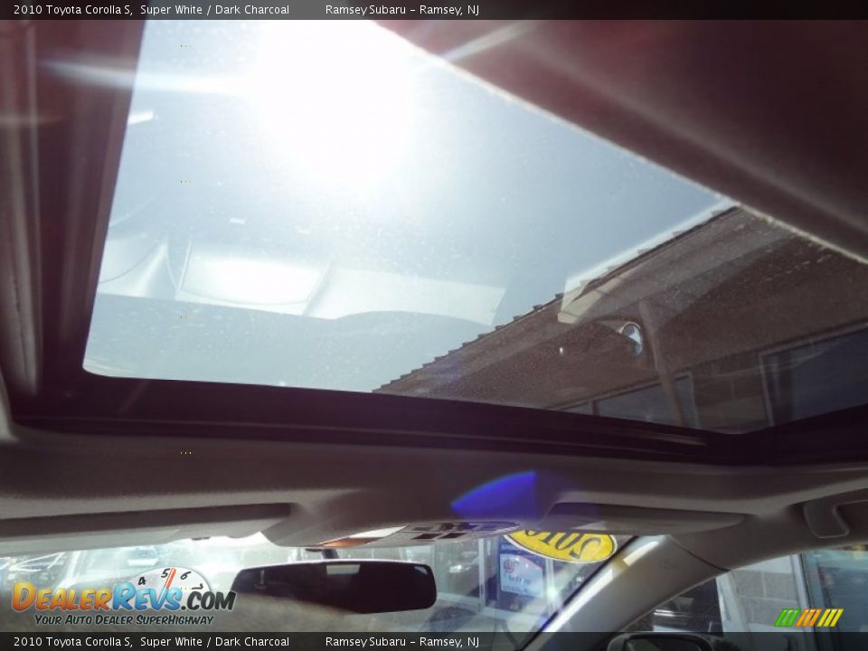 2010 Toyota Corolla S Super White / Dark Charcoal Photo #27