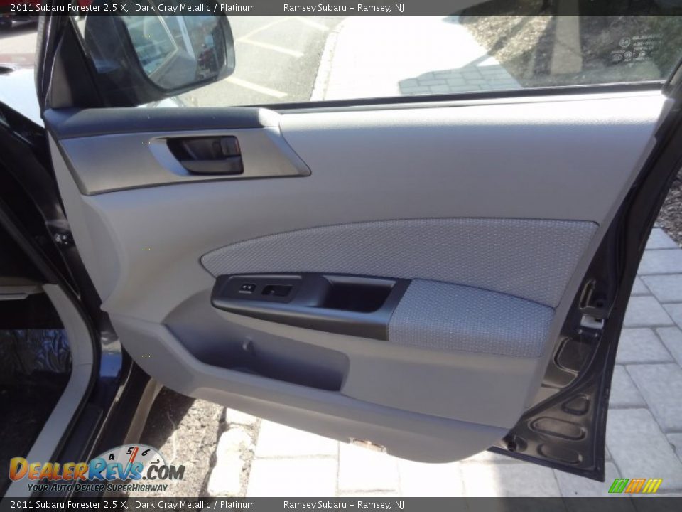 2011 Subaru Forester 2.5 X Dark Gray Metallic / Platinum Photo #27