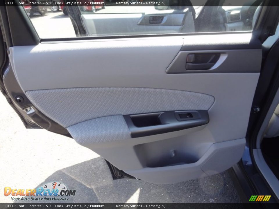 2011 Subaru Forester 2.5 X Dark Gray Metallic / Platinum Photo #28