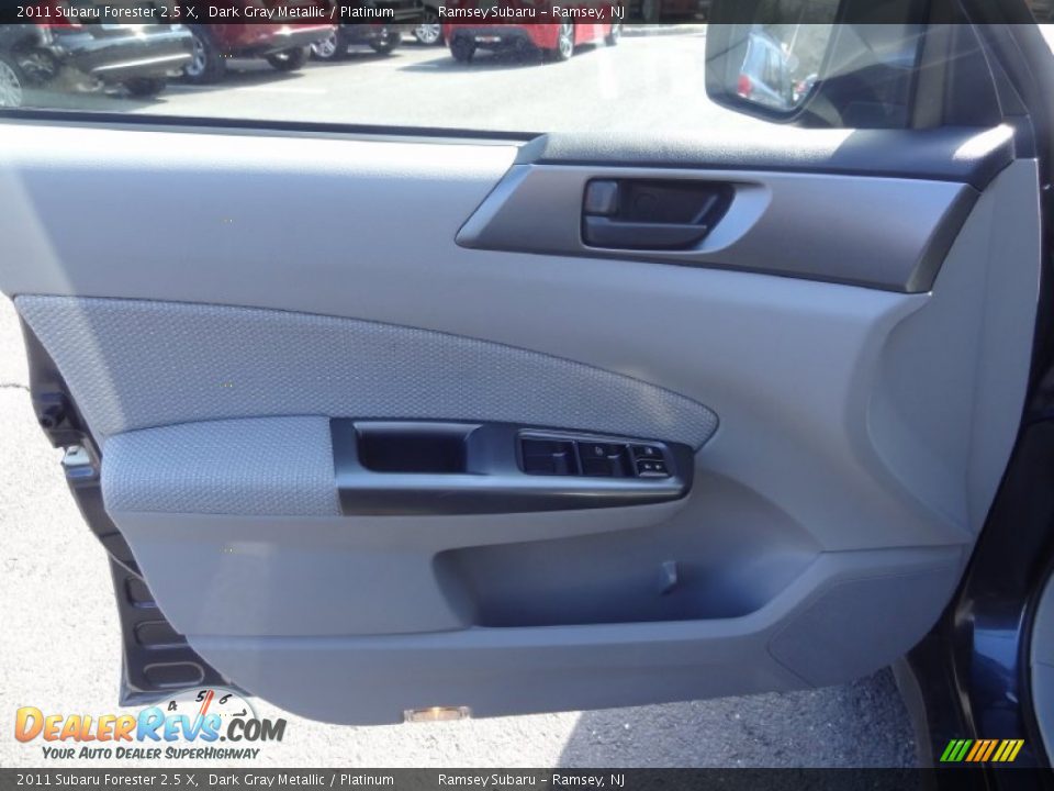 2011 Subaru Forester 2.5 X Dark Gray Metallic / Platinum Photo #29