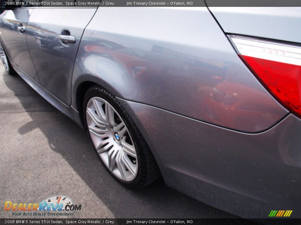 2008 BMW 5 Series 550i Sedan Space Grey Metallic / Grey Photo #4