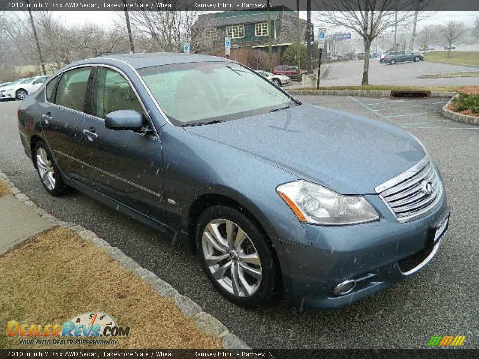 Front 3/4 View of 2010 Infiniti M 35x AWD Sedan Photo #8