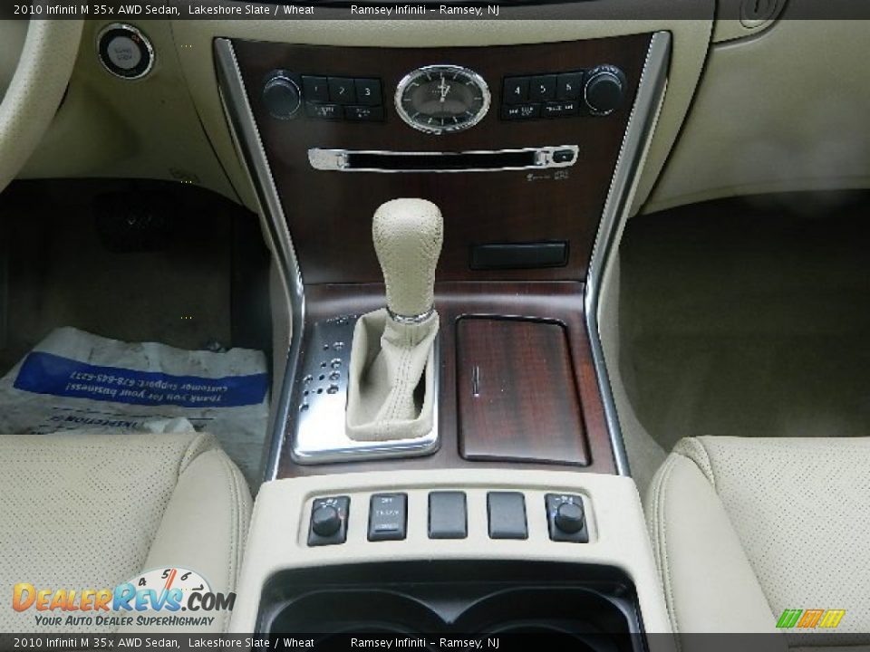 Controls of 2010 Infiniti M 35x AWD Sedan Photo #20