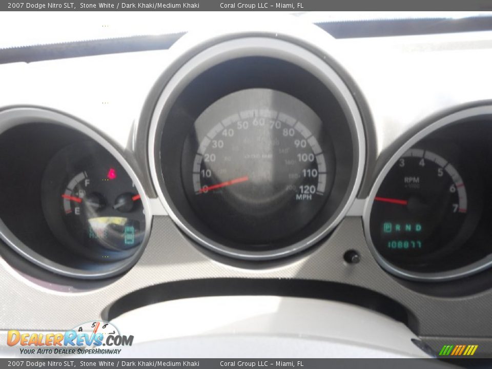 2007 Dodge Nitro SLT Stone White / Dark Khaki/Medium Khaki Photo #15