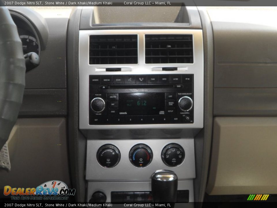 2007 Dodge Nitro SLT Stone White / Dark Khaki/Medium Khaki Photo #19