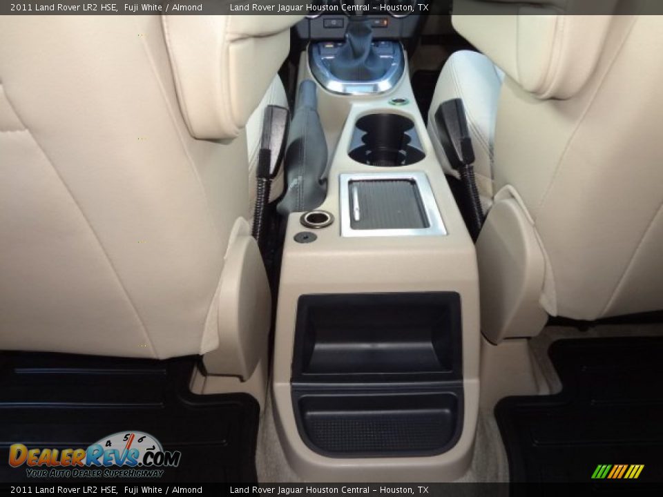 2011 Land Rover LR2 HSE Fuji White / Almond Photo #19