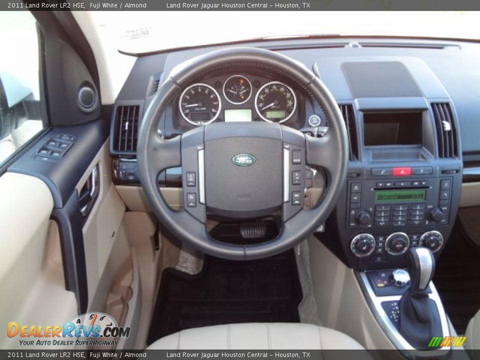 2011 Land Rover LR2 HSE Fuji White / Almond Photo #20