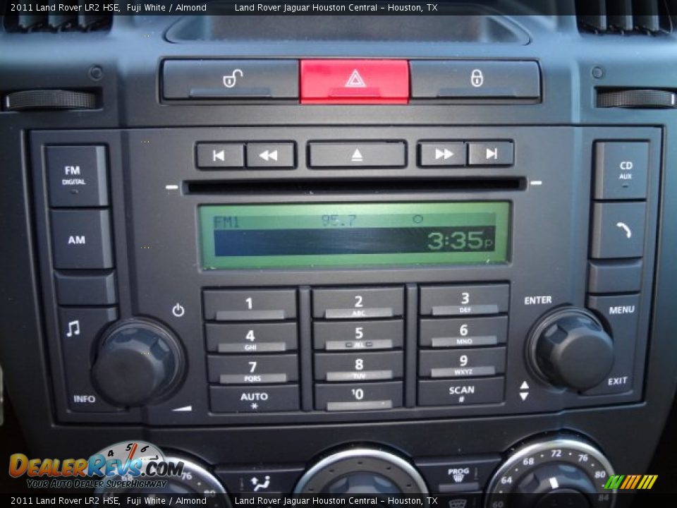 2011 Land Rover LR2 HSE Fuji White / Almond Photo #30