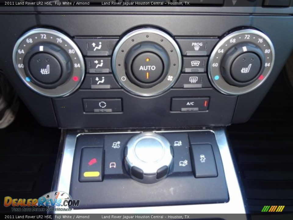 2011 Land Rover LR2 HSE Fuji White / Almond Photo #31