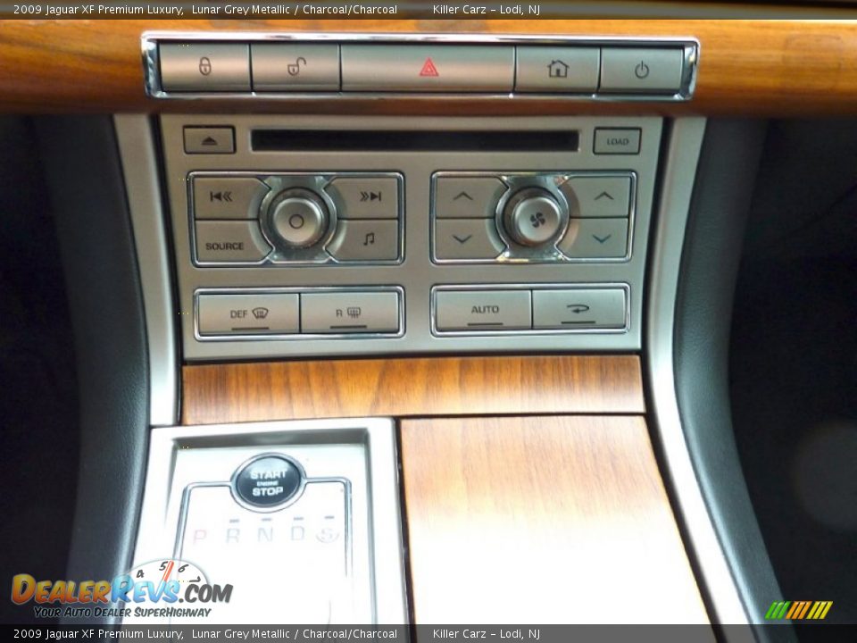 2009 Jaguar XF Premium Luxury Lunar Grey Metallic / Charcoal/Charcoal Photo #20