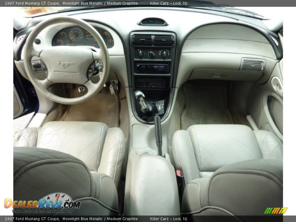 Dashboard of 1997 Ford Mustang GT Coupe Photo #8