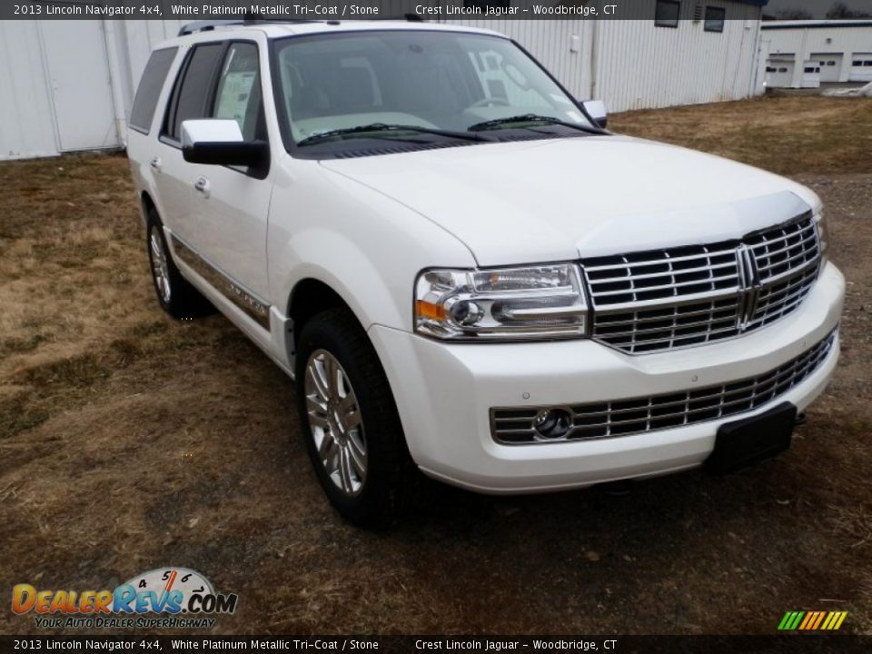 2013 Lincoln Navigator 4x4 White Platinum Metallic Tri-Coat / Stone Photo #2