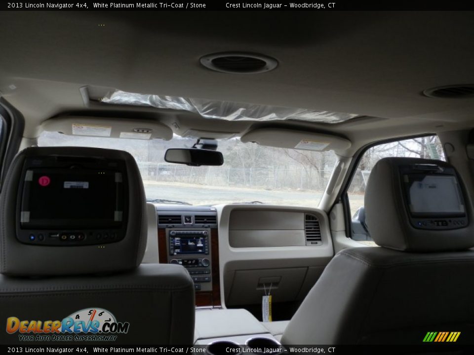 2013 Lincoln Navigator 4x4 White Platinum Metallic Tri-Coat / Stone Photo #9