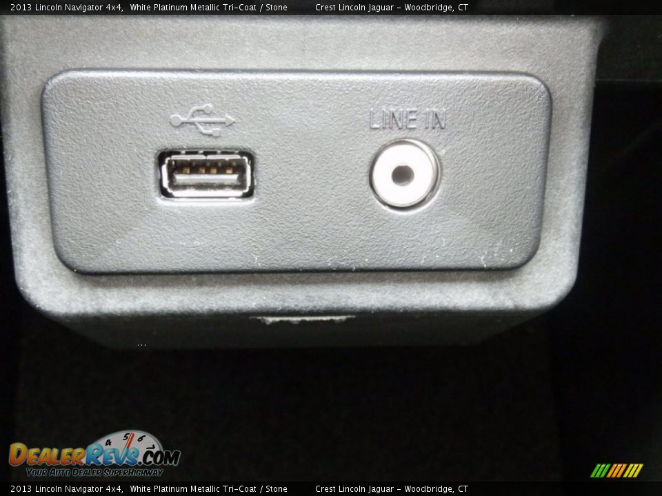 2013 Lincoln Navigator 4x4 White Platinum Metallic Tri-Coat / Stone Photo #19