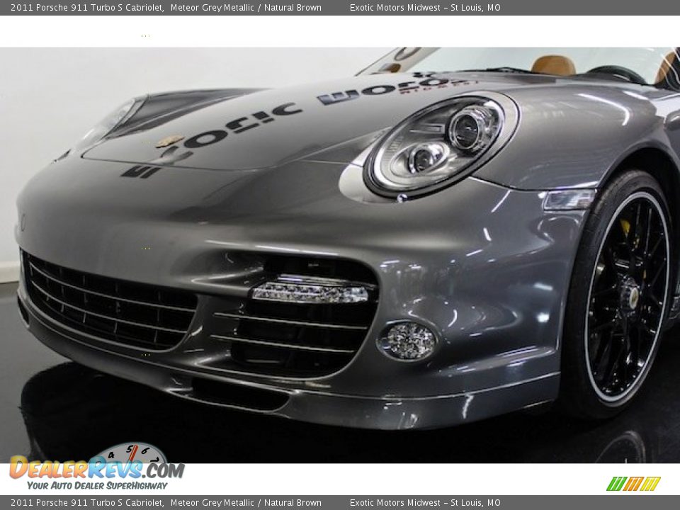 2011 Porsche 911 Turbo S Cabriolet Meteor Grey Metallic / Natural Brown Photo #18