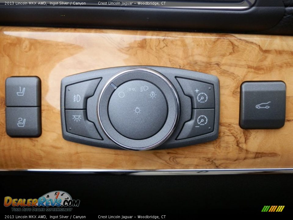 Controls of 2013 Lincoln MKX AWD Photo #12