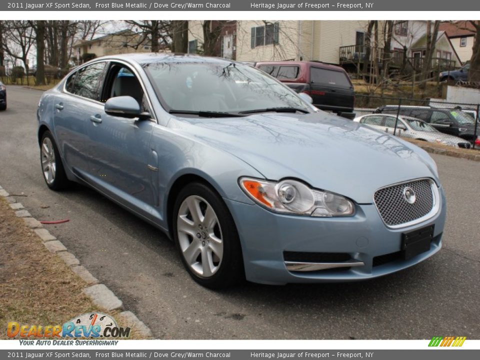 Front 3/4 View of 2011 Jaguar XF Sport Sedan Photo #7