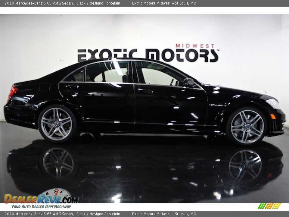 2010 Mercedes-Benz S 65 AMG Sedan Black / designo Porcelain Photo #2