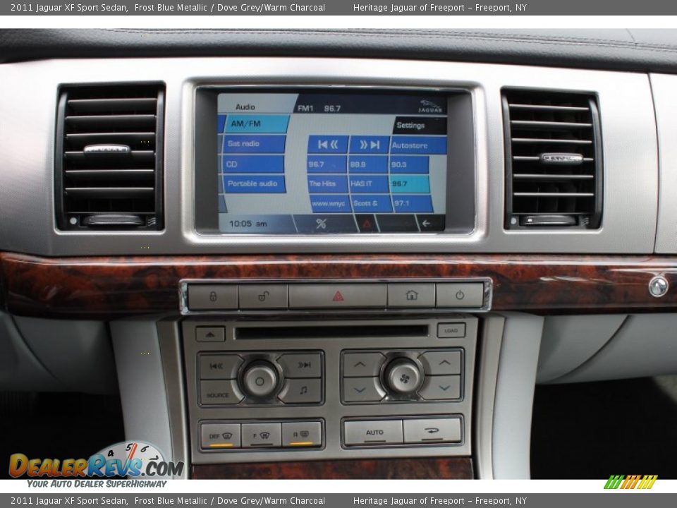 Controls of 2011 Jaguar XF Sport Sedan Photo #22
