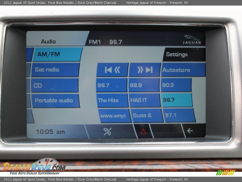 Controls of 2011 Jaguar XF Sport Sedan Photo #23