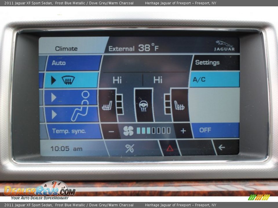 Controls of 2011 Jaguar XF Sport Sedan Photo #25