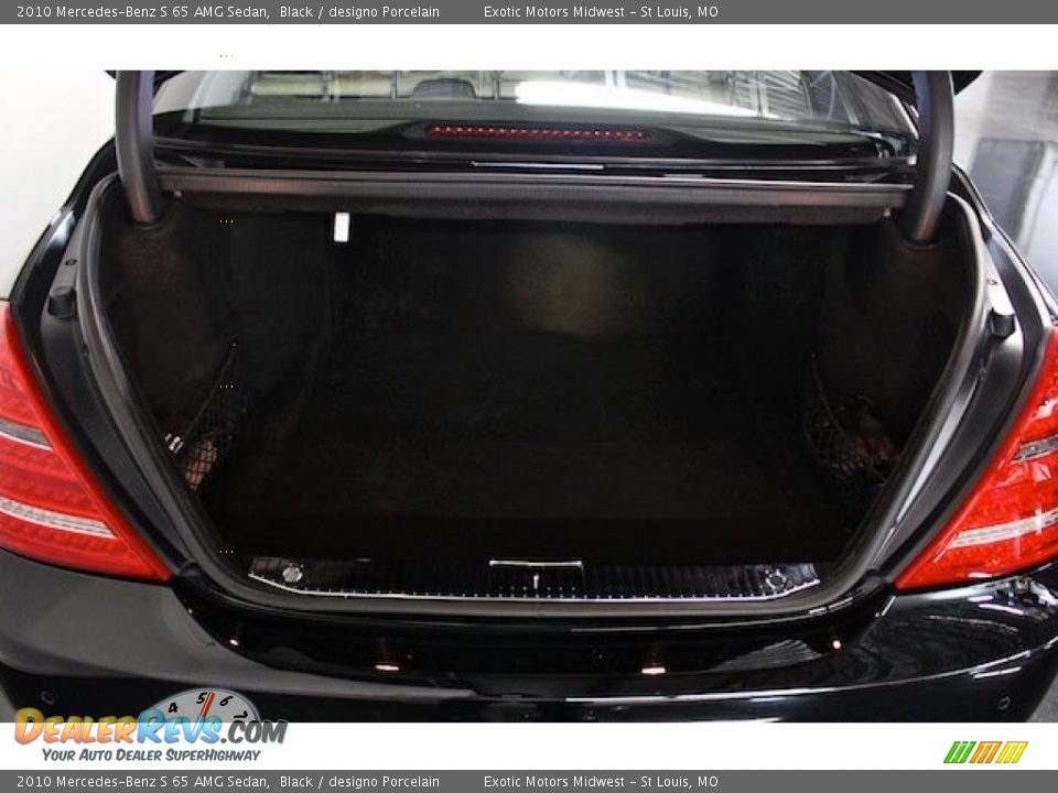 2010 Mercedes-Benz S 65 AMG Sedan Black / designo Porcelain Photo #22