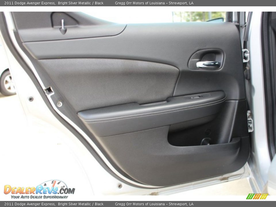 2011 Dodge Avenger Express Bright Silver Metallic / Black Photo #18