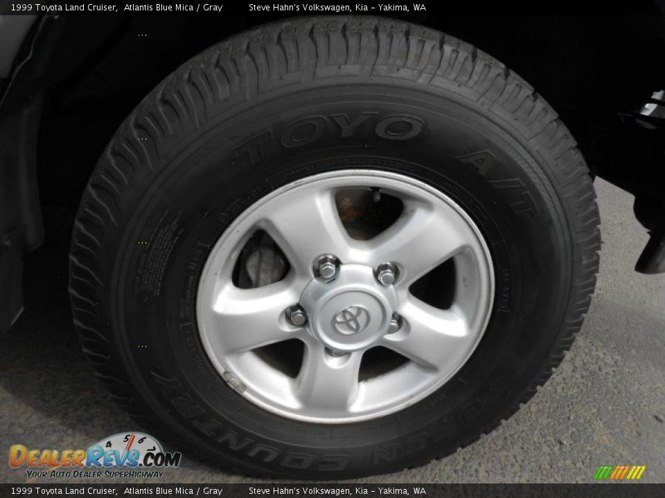 1999 Toyota Land Cruiser Atlantis Blue Mica / Gray Photo #11