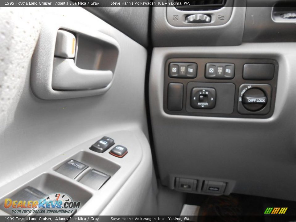 1999 Toyota Land Cruiser Atlantis Blue Mica / Gray Photo #15