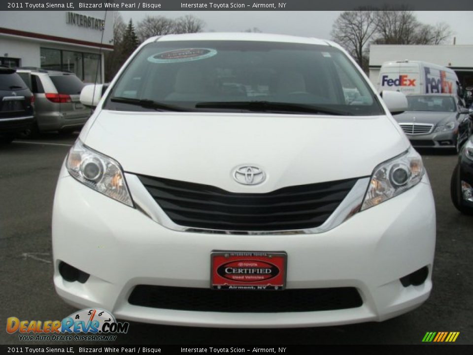 2011 Toyota Sienna LE Blizzard White Pearl / Bisque Photo #2