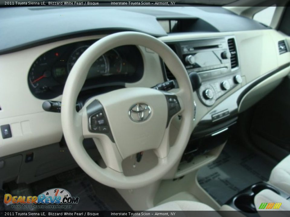 2011 Toyota Sienna LE Blizzard White Pearl / Bisque Photo #9