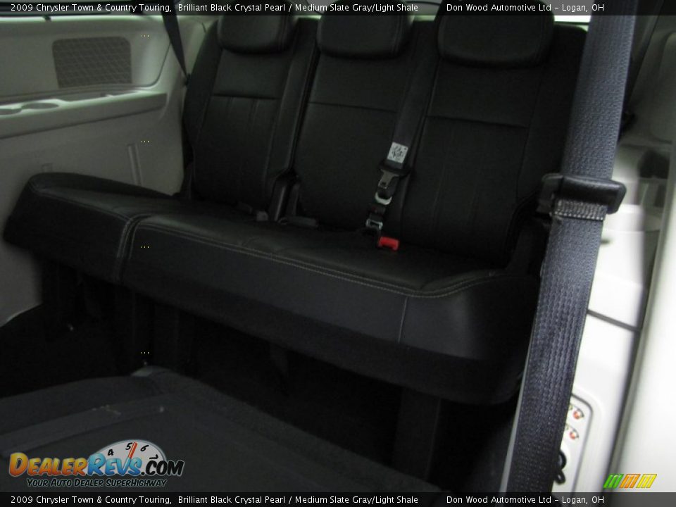 2009 Chrysler Town & Country Touring Brilliant Black Crystal Pearl / Medium Slate Gray/Light Shale Photo #7