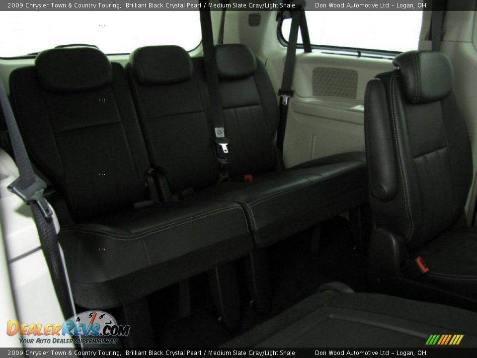 2009 Chrysler Town & Country Touring Brilliant Black Crystal Pearl / Medium Slate Gray/Light Shale Photo #8