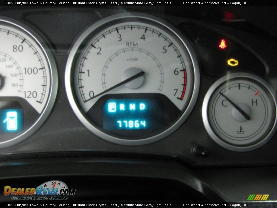 2009 Chrysler Town & Country Touring Brilliant Black Crystal Pearl / Medium Slate Gray/Light Shale Photo #20