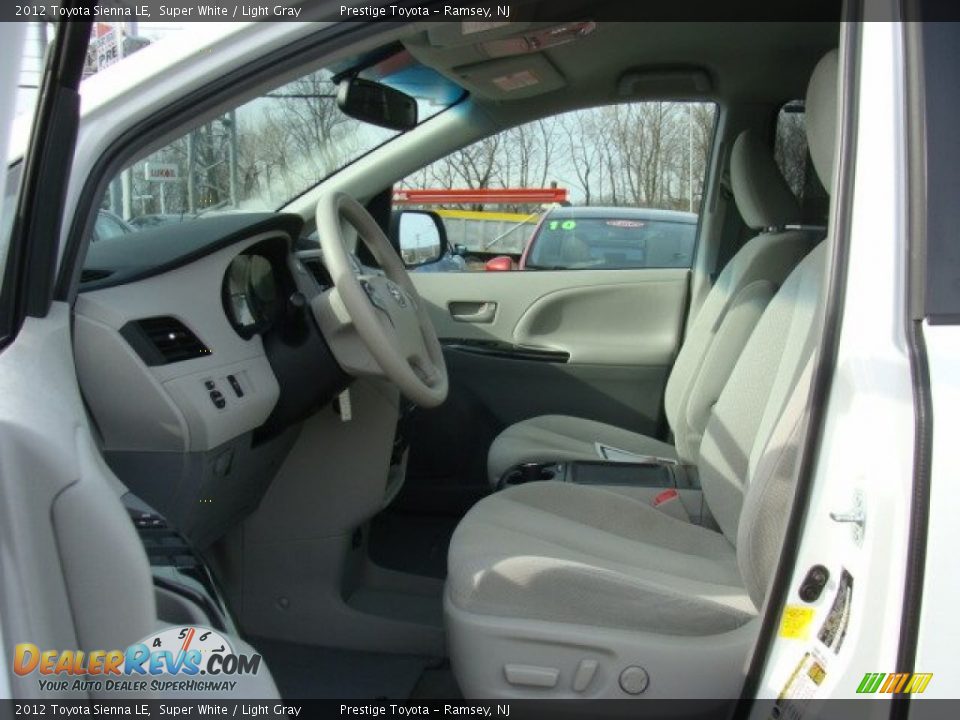 2012 Toyota Sienna LE Super White / Light Gray Photo #7