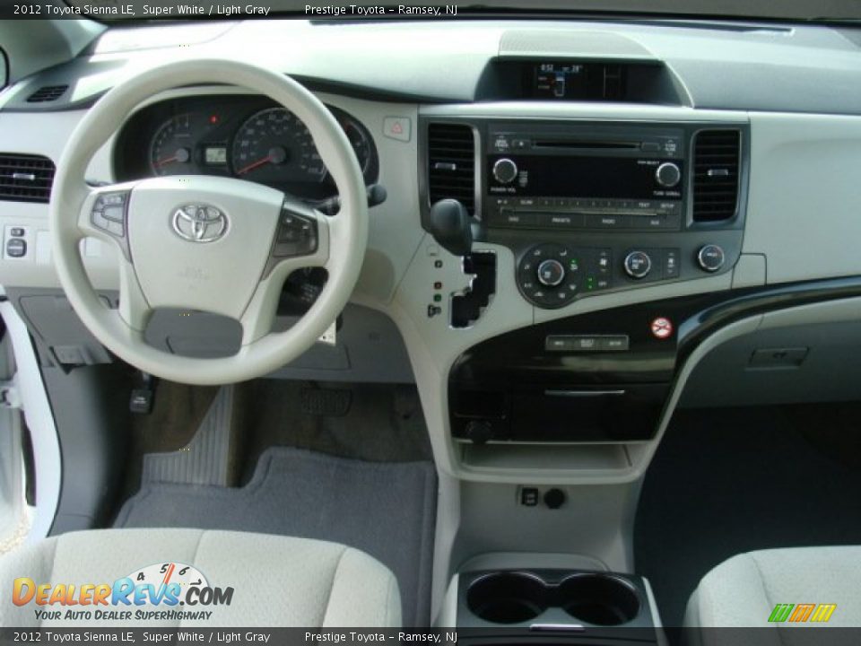 2012 Toyota Sienna LE Super White / Light Gray Photo #9