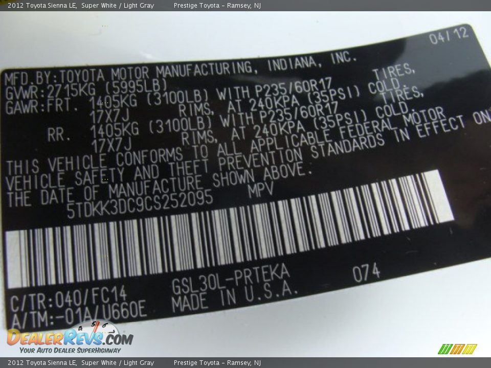 2012 Toyota Sienna LE Super White / Light Gray Photo #15