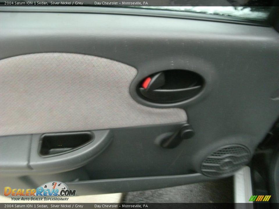 2004 Saturn ION 1 Sedan Silver Nickel / Grey Photo #12